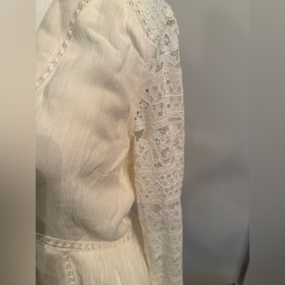NWT. Lost & Wander Boho Long Lace Sleeve White Mini Dress. Size Medium - Picture 4 of 16